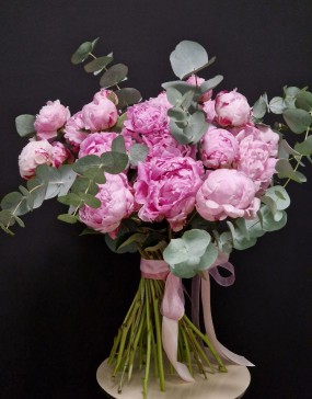 Dance of peonies